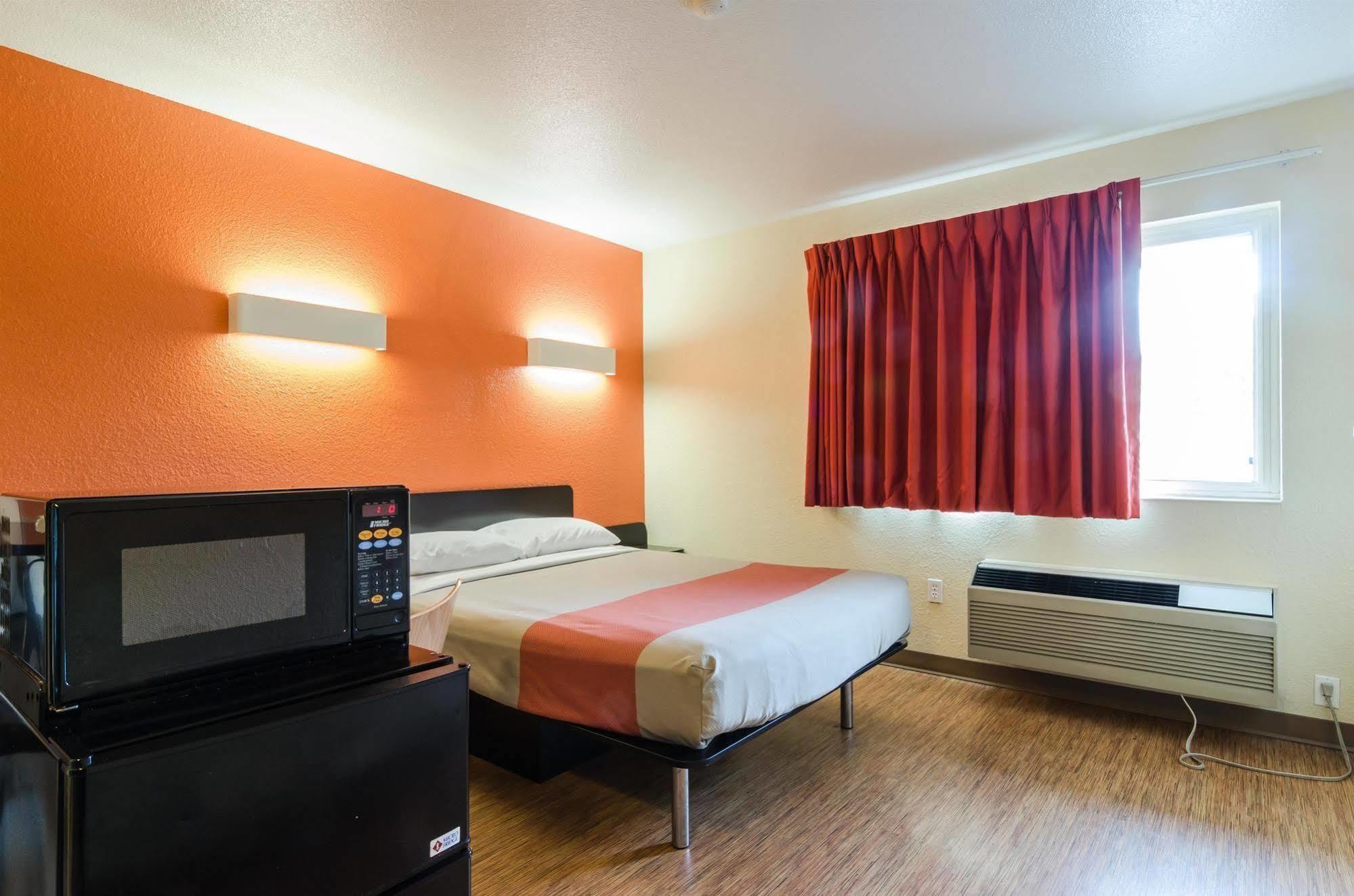 Motel 6-Seattle, Wa - Sea-Tac Airport South Ситак Экстерьер фото